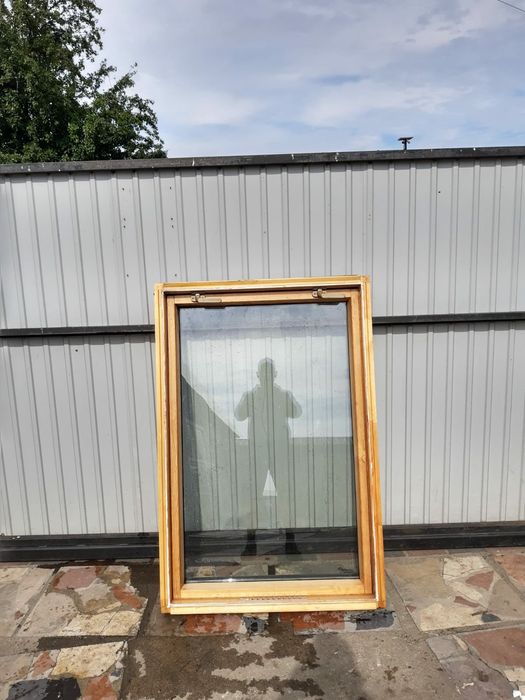 Okna dachowe VELUX 94x140 dowóz 2 sztuki