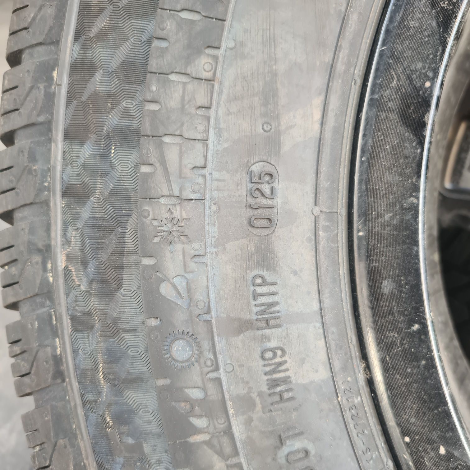 Nowe opony continental 225/75/16c wielosezonowe