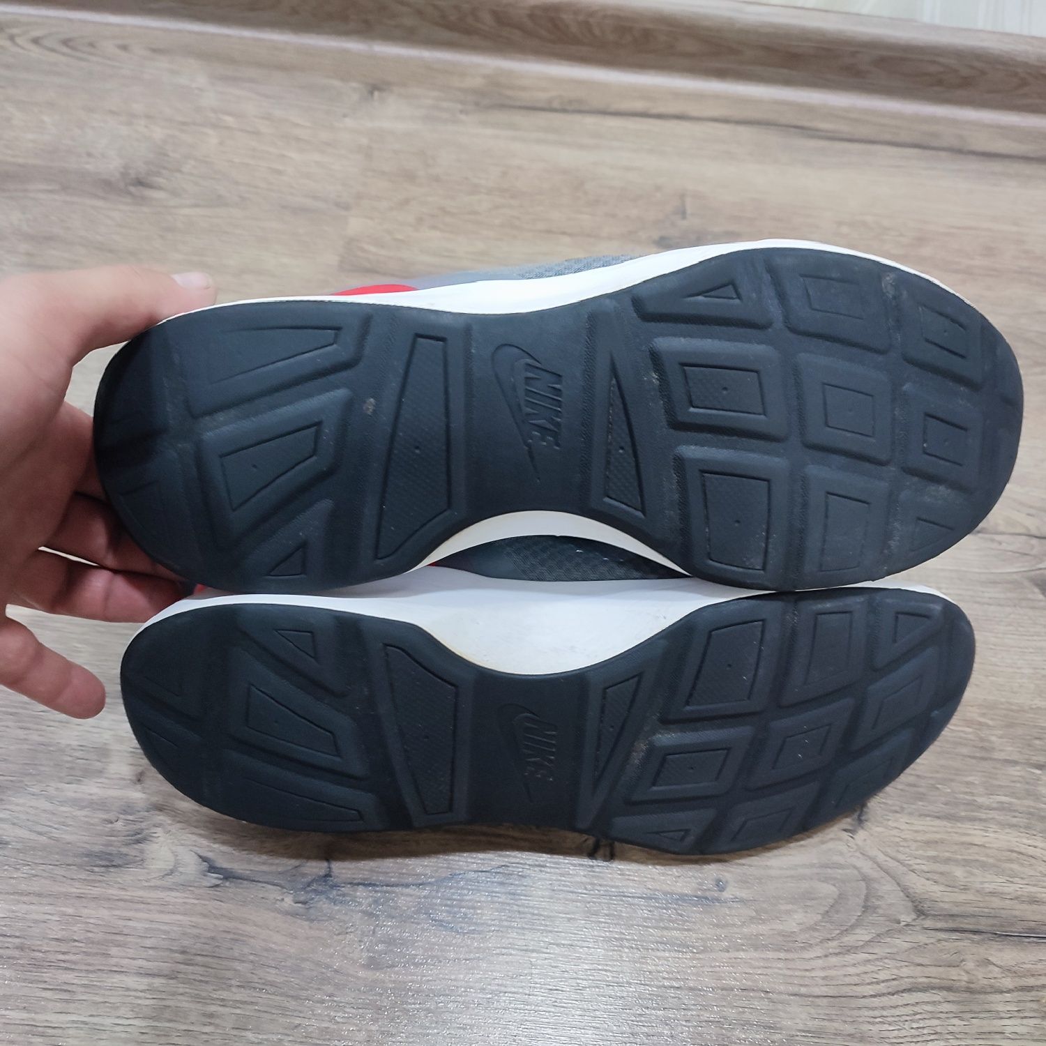 Кросівки Nike Wearallday 46 розмір