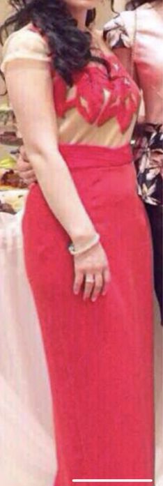 Красное и Чернон Вечернее платье Waggon сапоги Guess