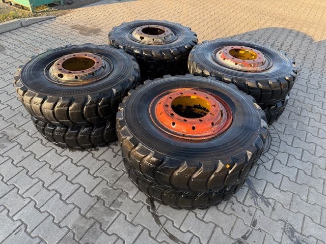 KOŁA do koparki komplet 11.00r20 8szt