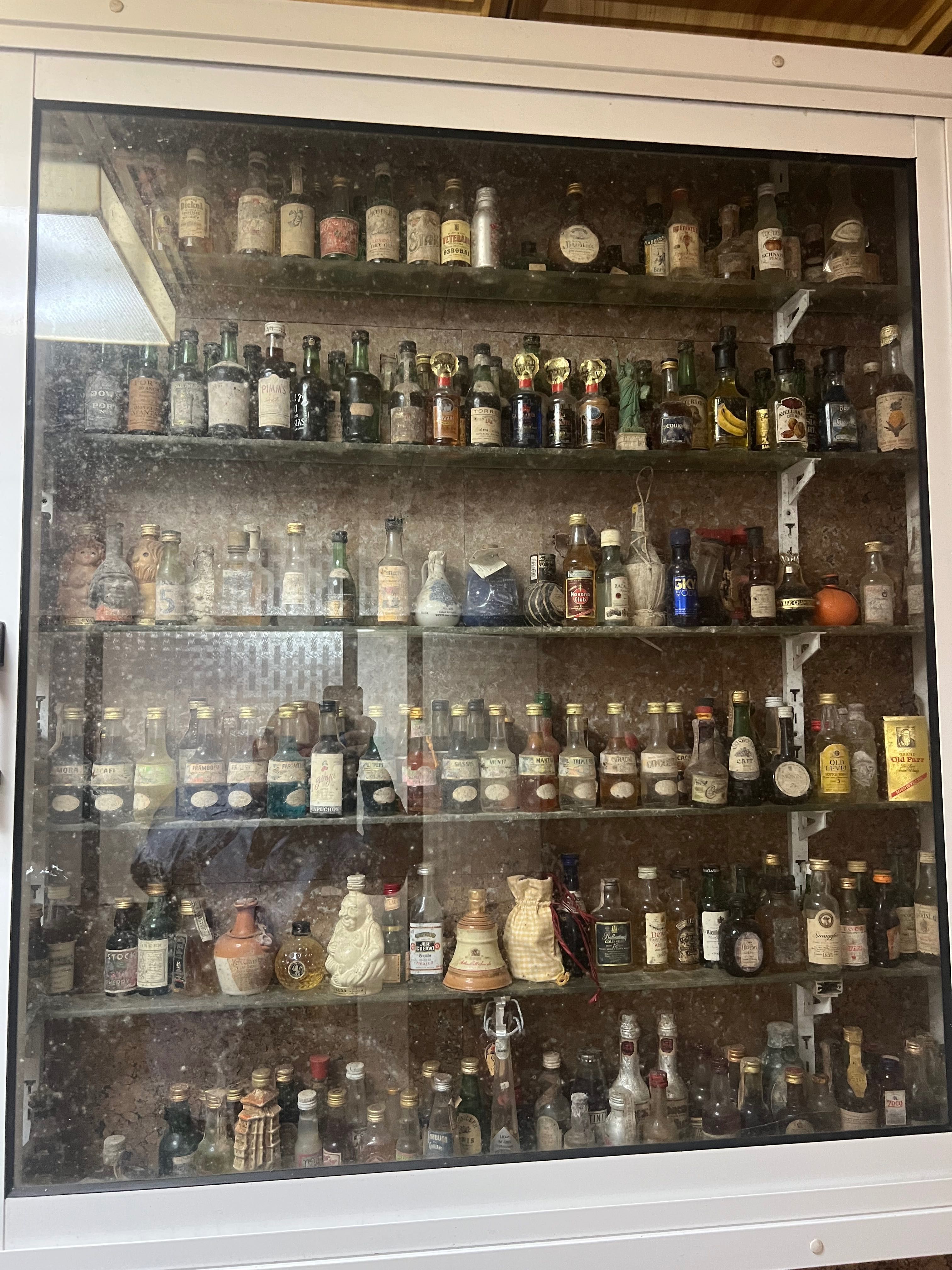 Coleção de mini garrafas
