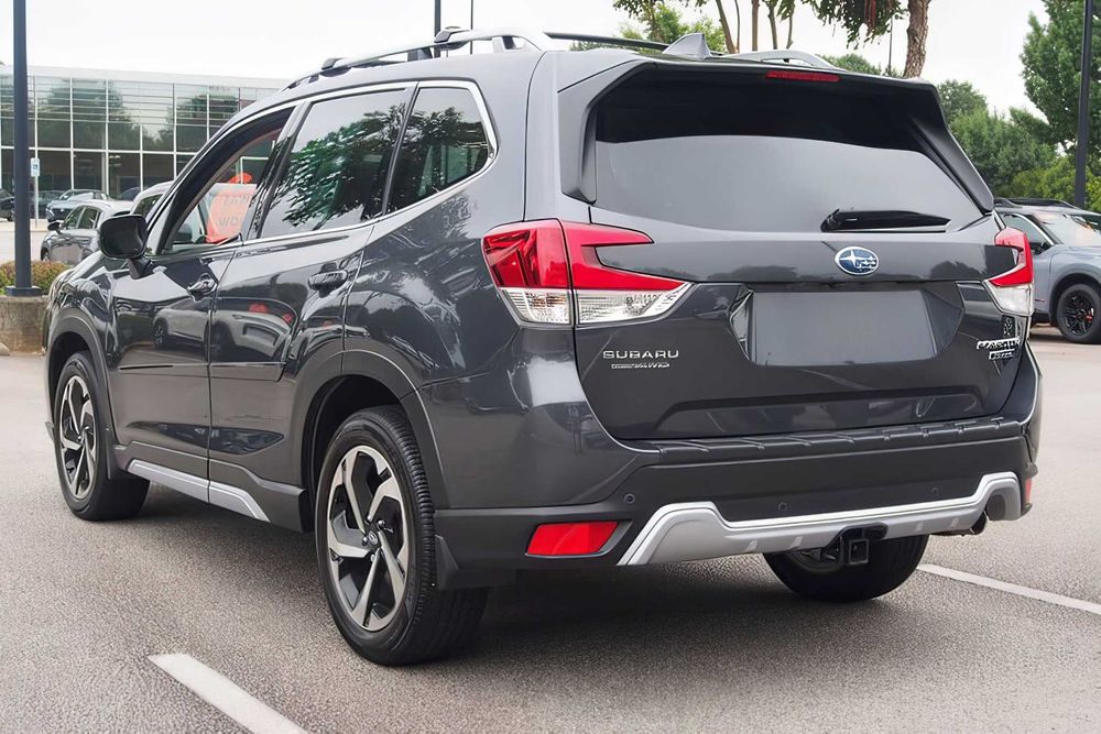 Subaru Forester      2023