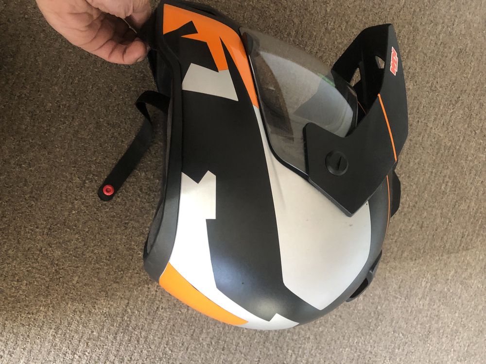 Kask bmw enduro oklejony na KTM