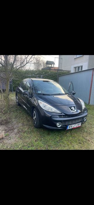 Sprzedam w idealnym stanie. Jeździła nim kobieta do pracy i z powrotem