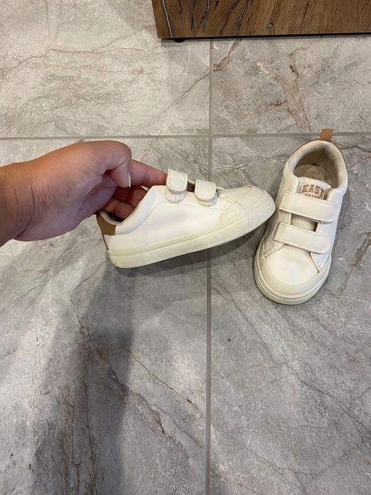 Кросівки h&m розмір 24