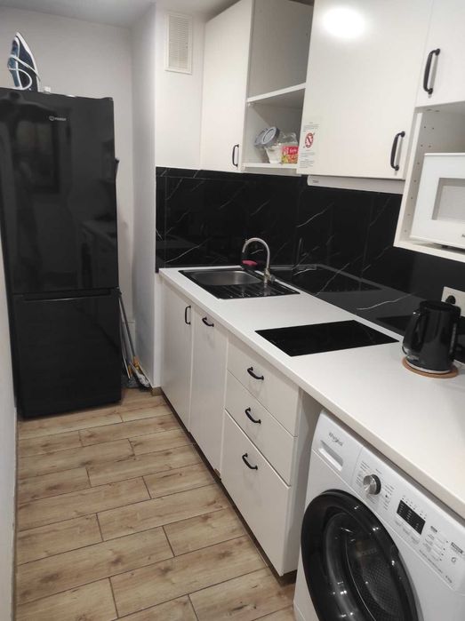 Pokój/apartament w  centrum,  Dw Centralny  TANIO