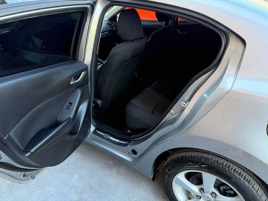 Mazda 3 2.0 бензин 2016 р.в. механіка