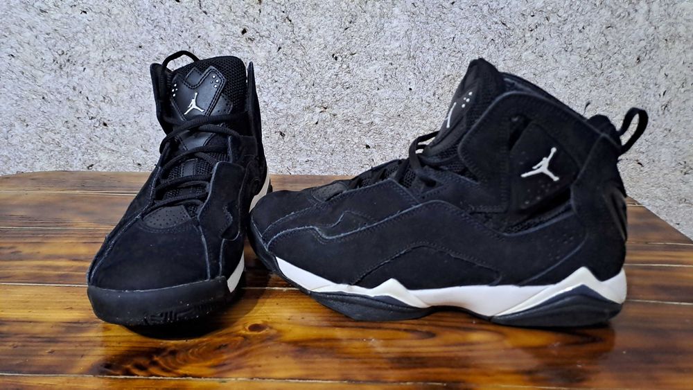 Кросівки - ботинки