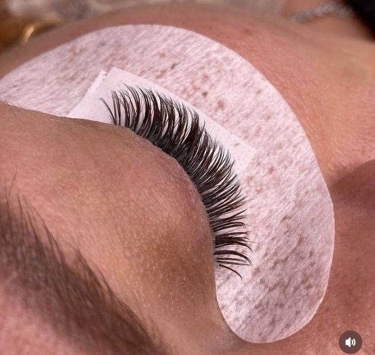 Нарощення вій метро Деміївска Наращивание ресниц метро Демеевская