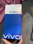 Pudełko i słuchawki vivo Y20s