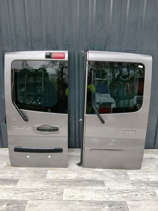 drzwi prawe/lewe tylne renault trafic iv -tekng