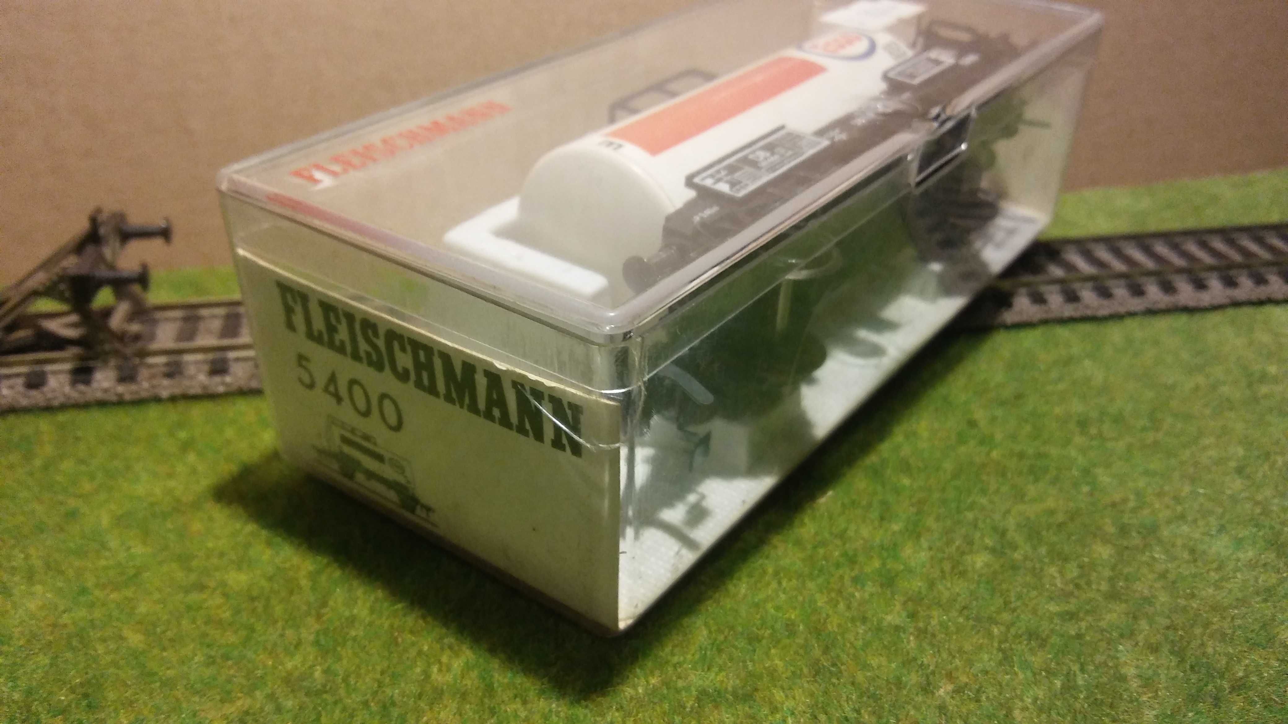 Wagon towarowy cysterna DB ESSO Hamburg Fleischmann 5400 H0 1:87