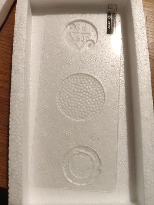 Etui Spigen Pixel 7 + szkło