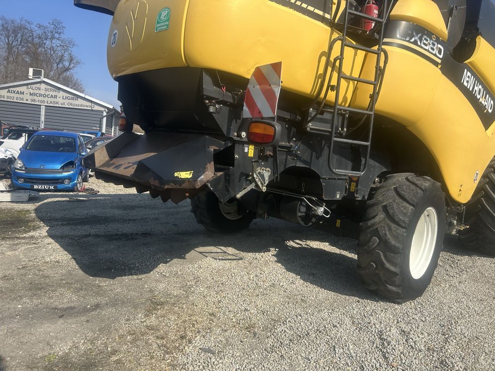 Kombajn zbożowy New Holland CX880 class john deere