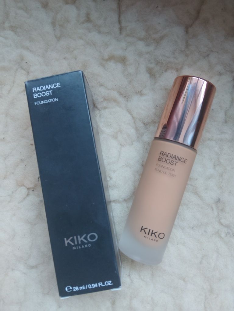 Тональный крем основа Kiko Milano легкий загар