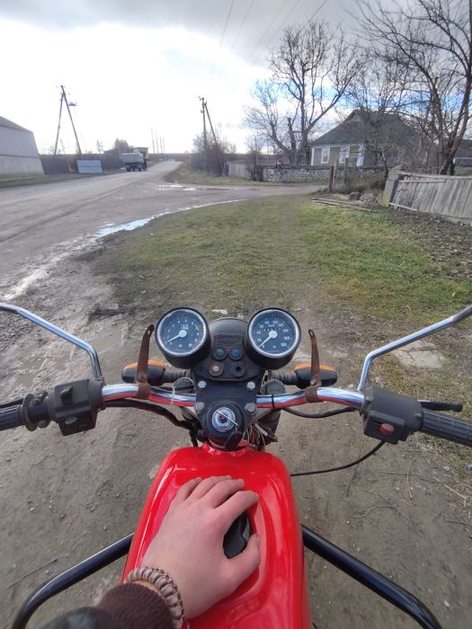 Продаж ява 350 638 або обін на автомобіль