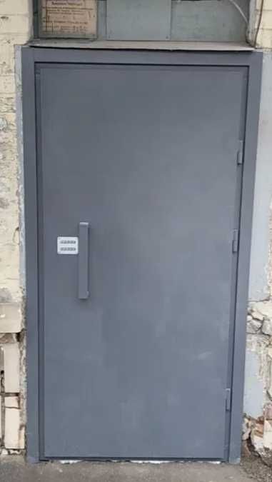 Акція Бюджетні вхідні двері однолистові технічні коричневі сірі