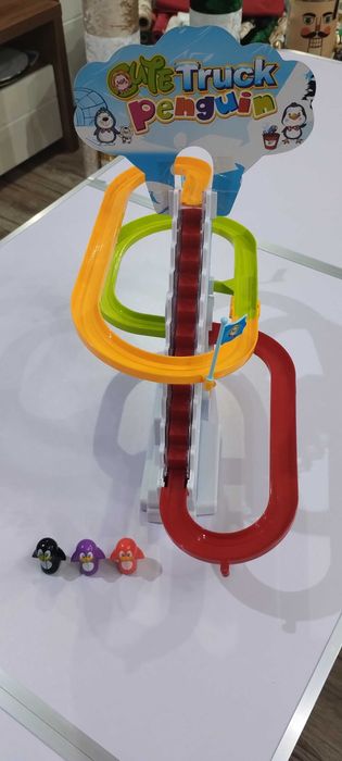 Zabawka grająca PINGWINY