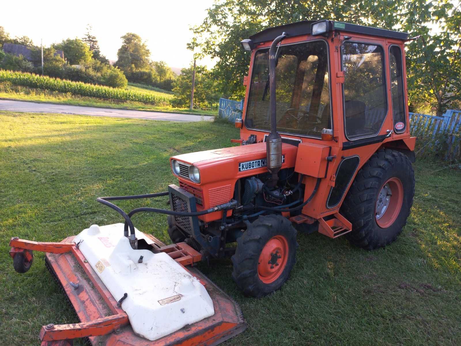 Трактор Kubota L245