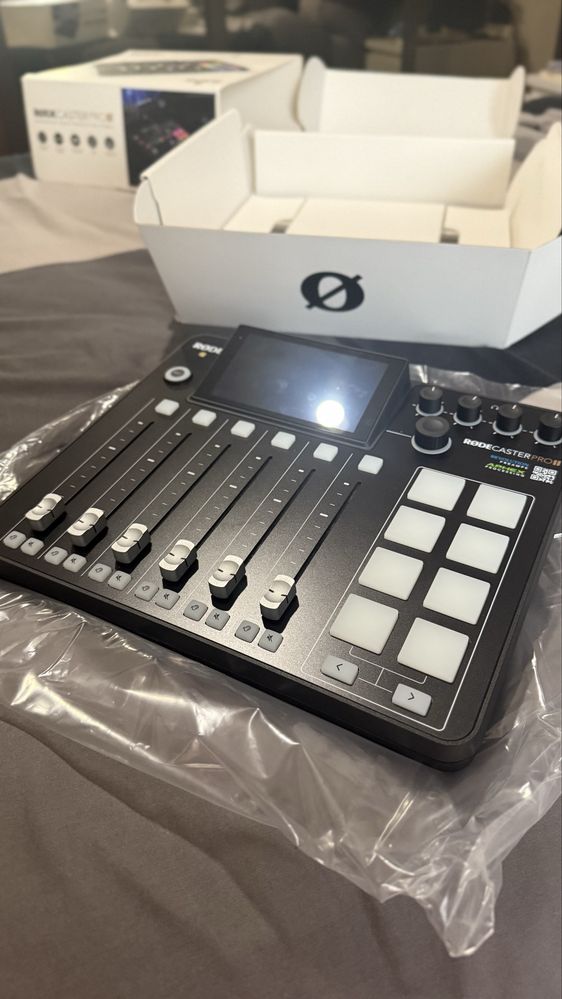Rodecaster Pro II – Como Nova, com Caixa Completa