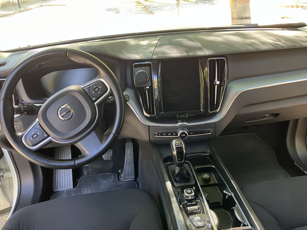 Volvo XC60 D3 (2020) Excelente Estado Caixa Manual