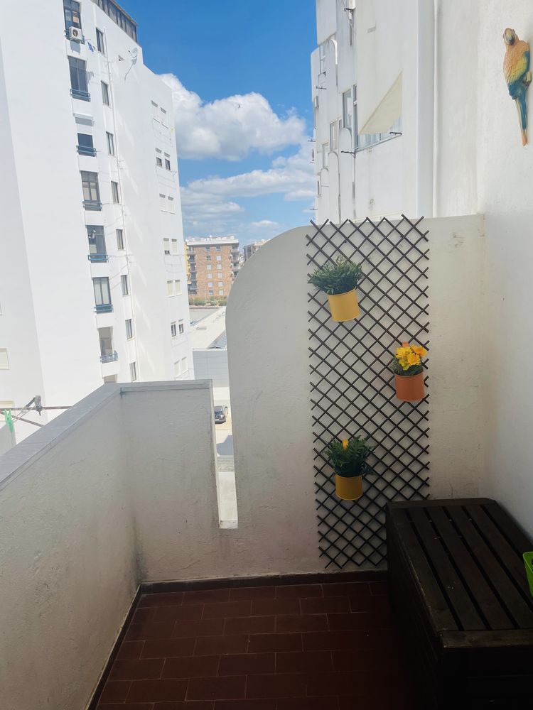 Apartamento T1 Armacao Pera (centro ) disponivel a partir 1 fev