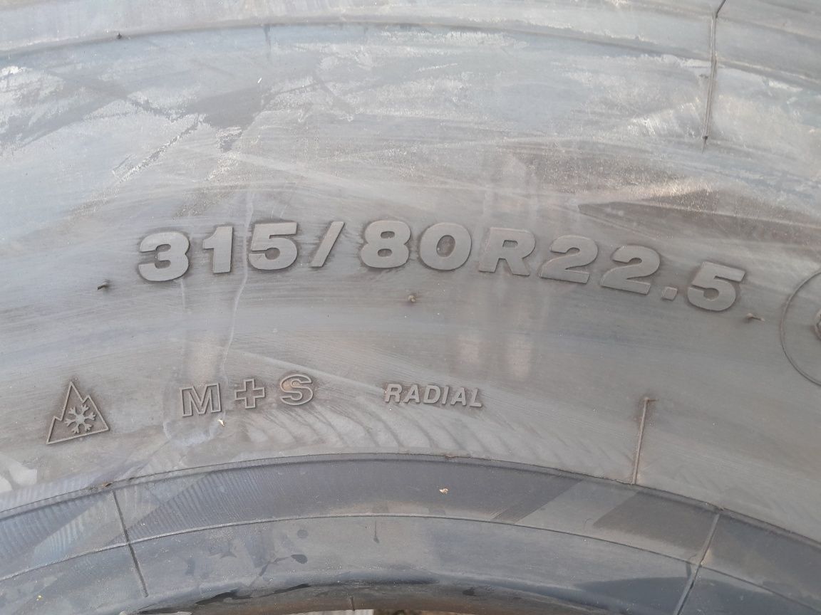 315/80R22,5 BRIDGESTONE , pojedyńcza nowa opona ciężarowa.