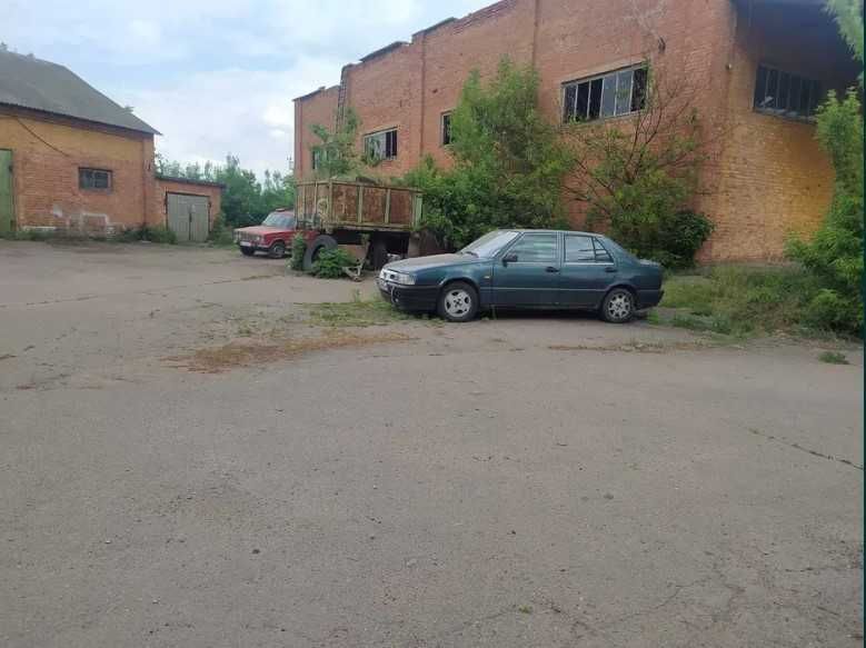 Продаж 2га, землі промисловості, Жашків, вул. Лікарняна, с адмінбудів