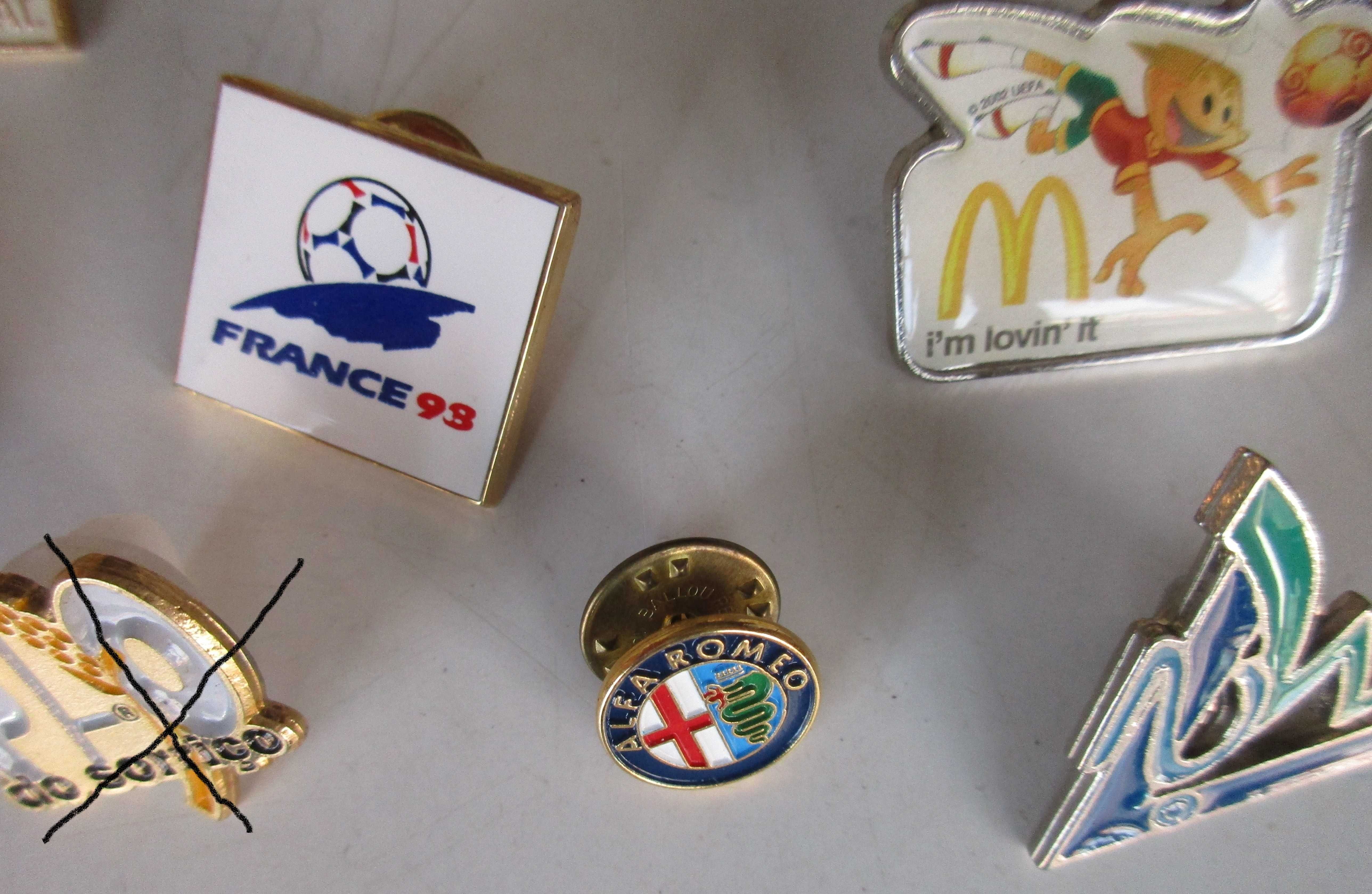 Pins - - - - - Publicitários