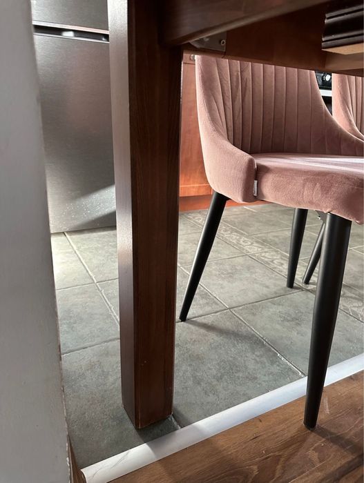 Drewniany stół - kolor ciemny brąz!