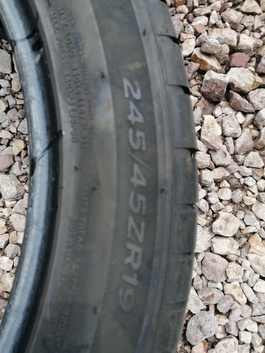 245/45/19 Hankook 2022 rok