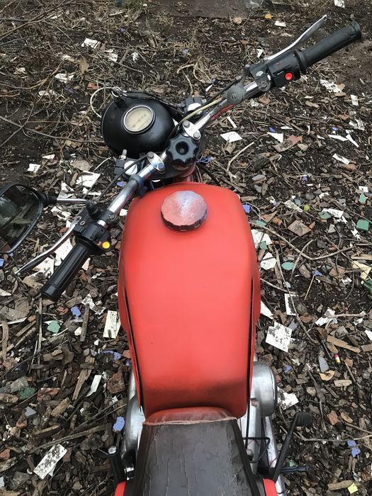 В продажі иж юпитер 5