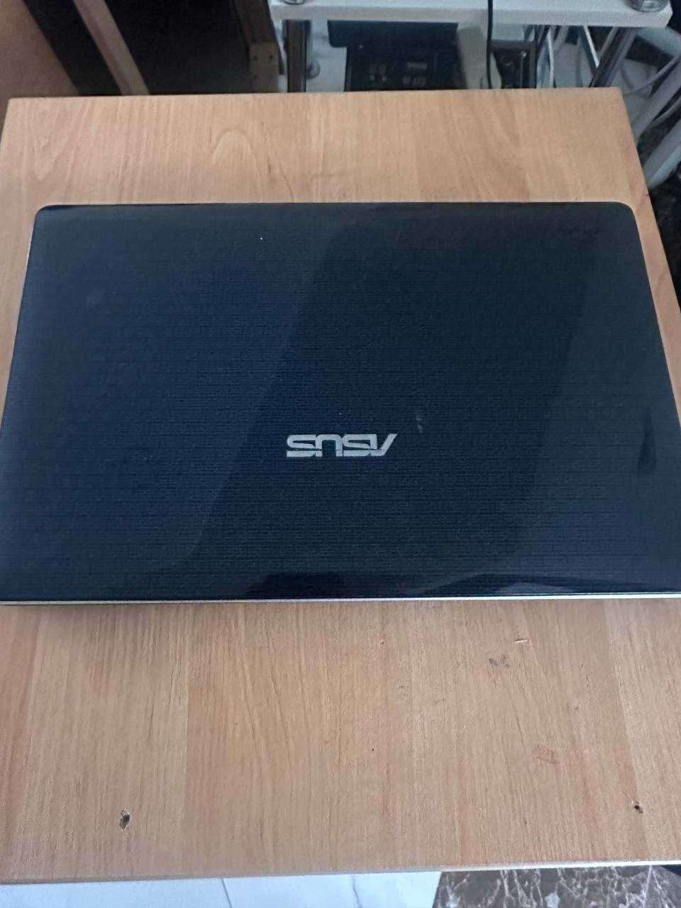 ноутбук ASUS,модель K53S,N B7N0BC376734304, без батареи и без шнура