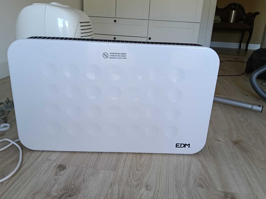 Aquecedor EDM com pés suporte