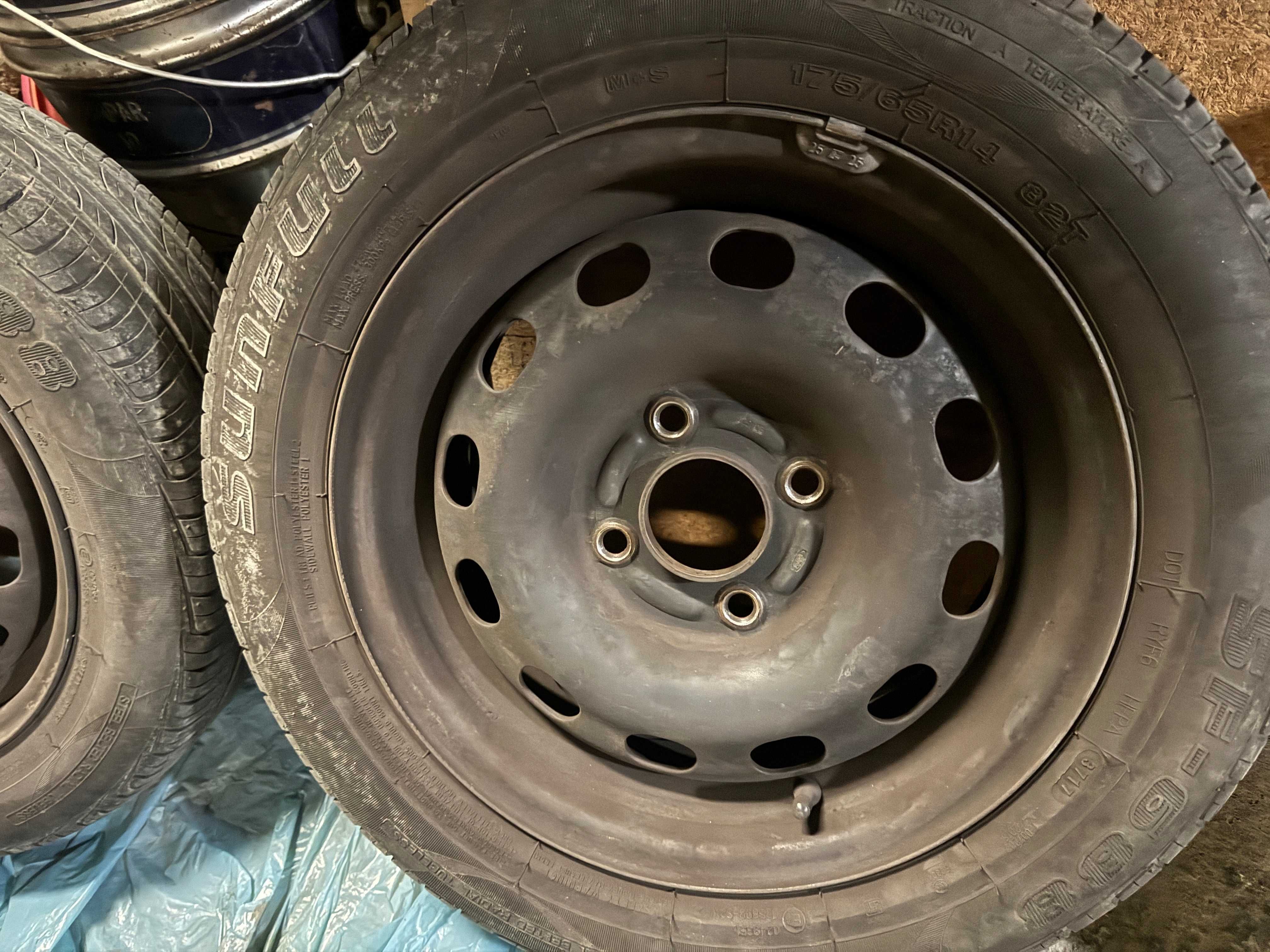 Koła opony letnie na stalowych felgach 175/65 R14 4x108 dobry stan