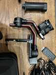 Kamera Sony oraz stabilizator DJI w zestawie