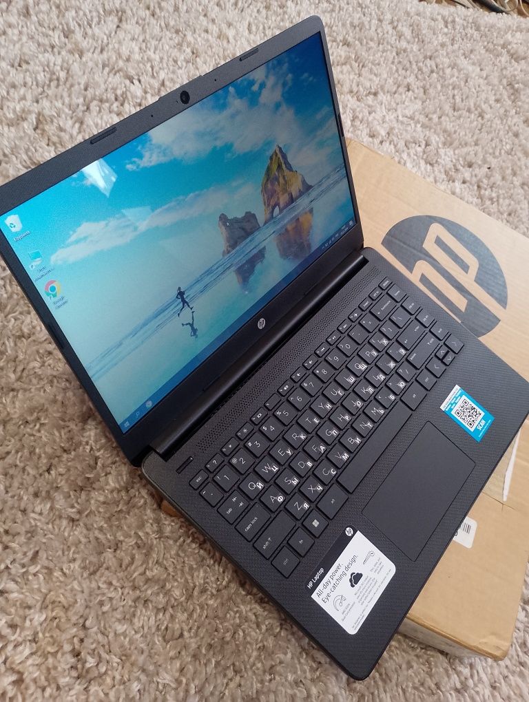 Ноутбук hp новий 2022 рік,ssd диск,14 дюймів,4 оперативної пам'яті