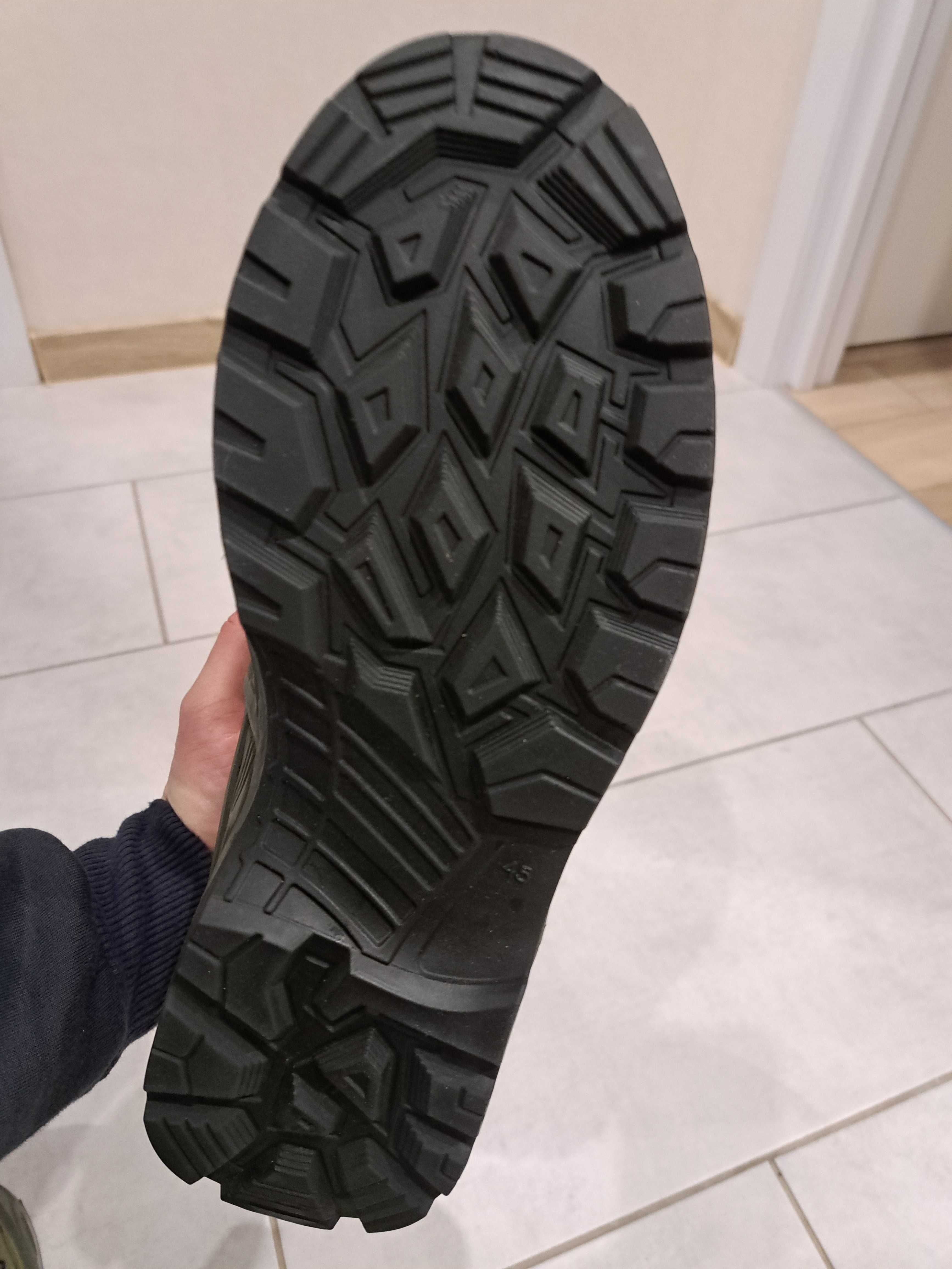 Продам Берці Vogel 45