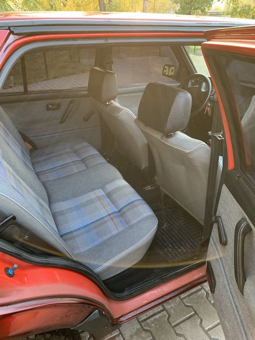 Продам Wv Golf 2 у комплекті R15 диски