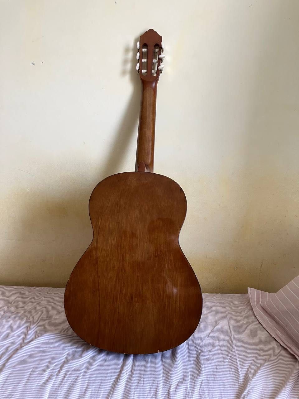 Класична гітара YAMAHA C40