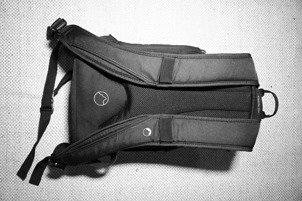 Lowepro Flipside 200