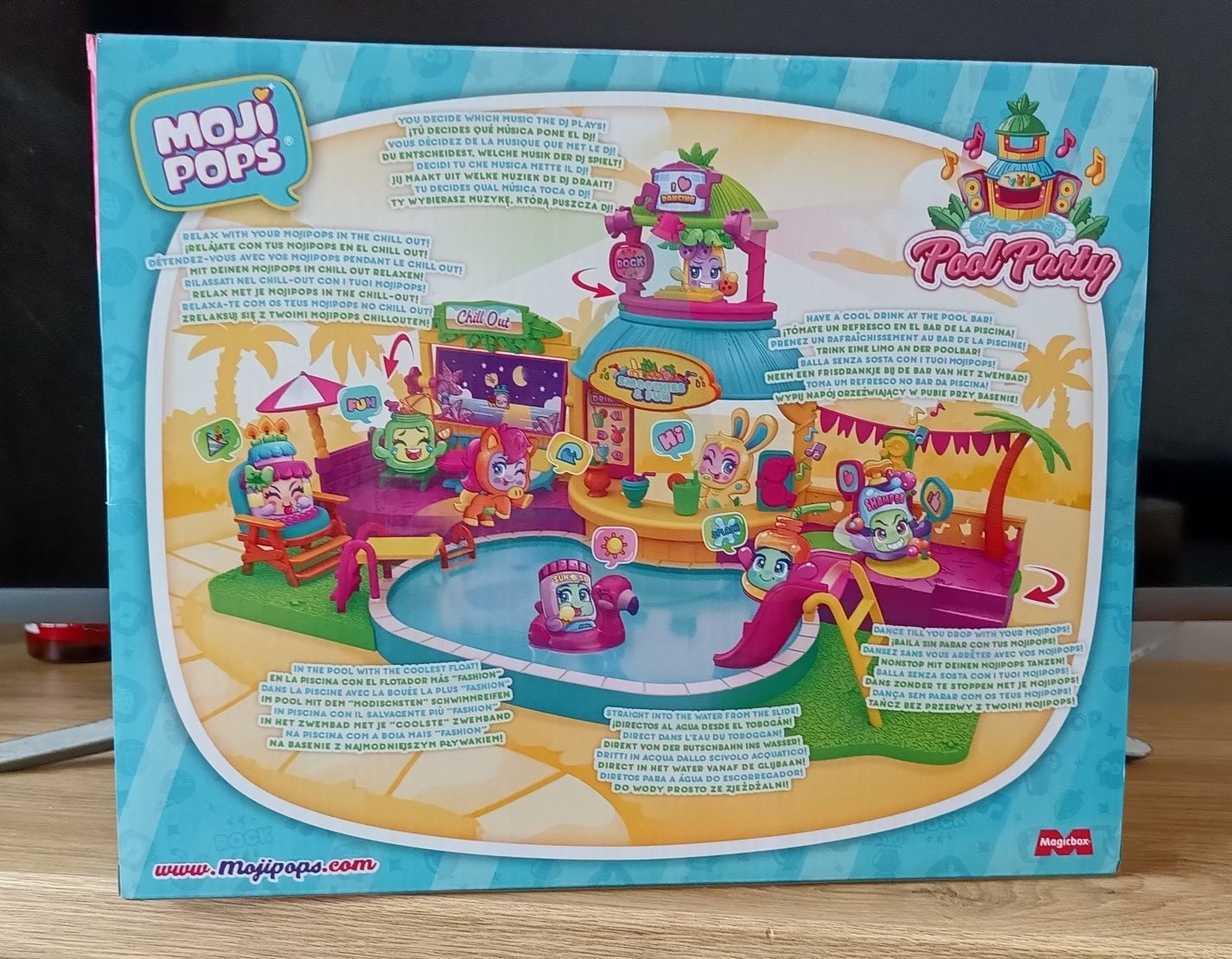 Zestaw figurek MAGIC BOX Moji Pops Pool Party
