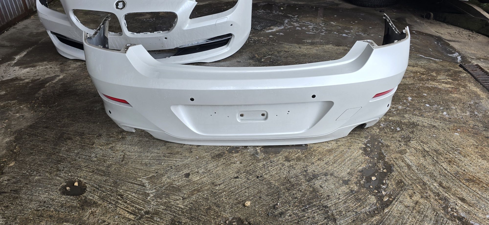 Para choques traseiro bmw 640 f13