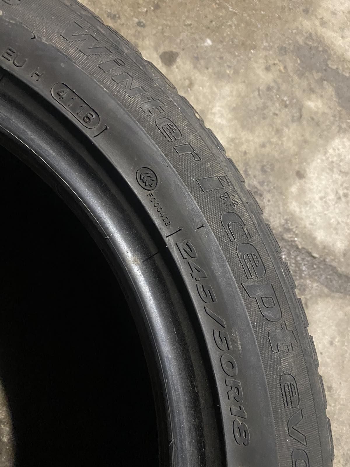 245.50.18 Hankook 4шт зима БУ склад шины резина из Европы 50 R18 RFT