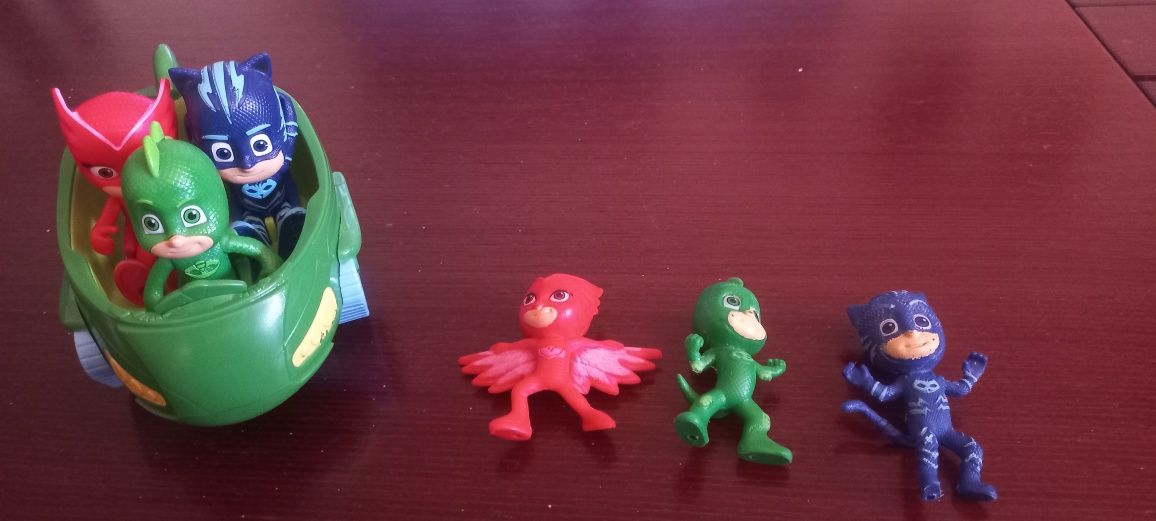 Homem Aranha / PJ Masks
