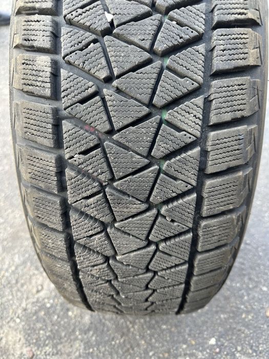 Резина зимня 235-55-R19 BRIDGESTONE BLIZZAK