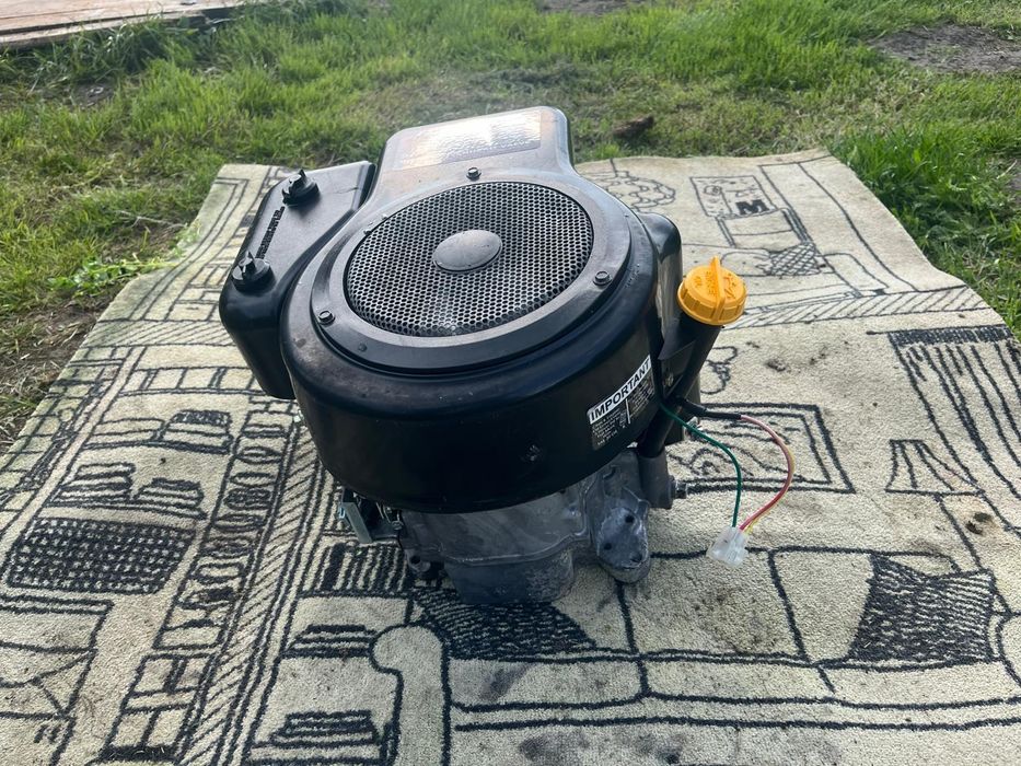 Silnik do traktorka kosiarki 12,5 KM