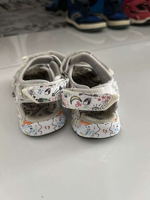 Sandaly primigi r.26