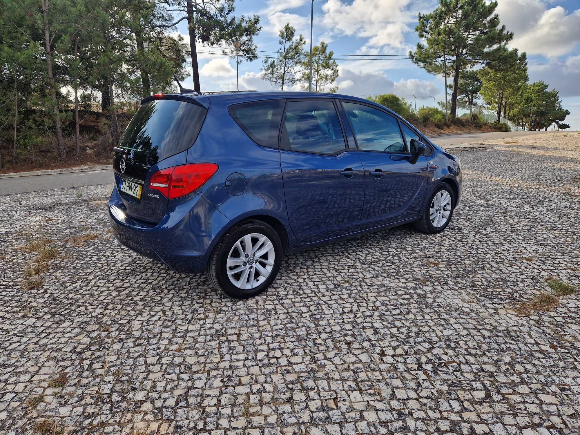 Opel Meriva 1.6CDTI Cosmo 110cv GPS Nacional